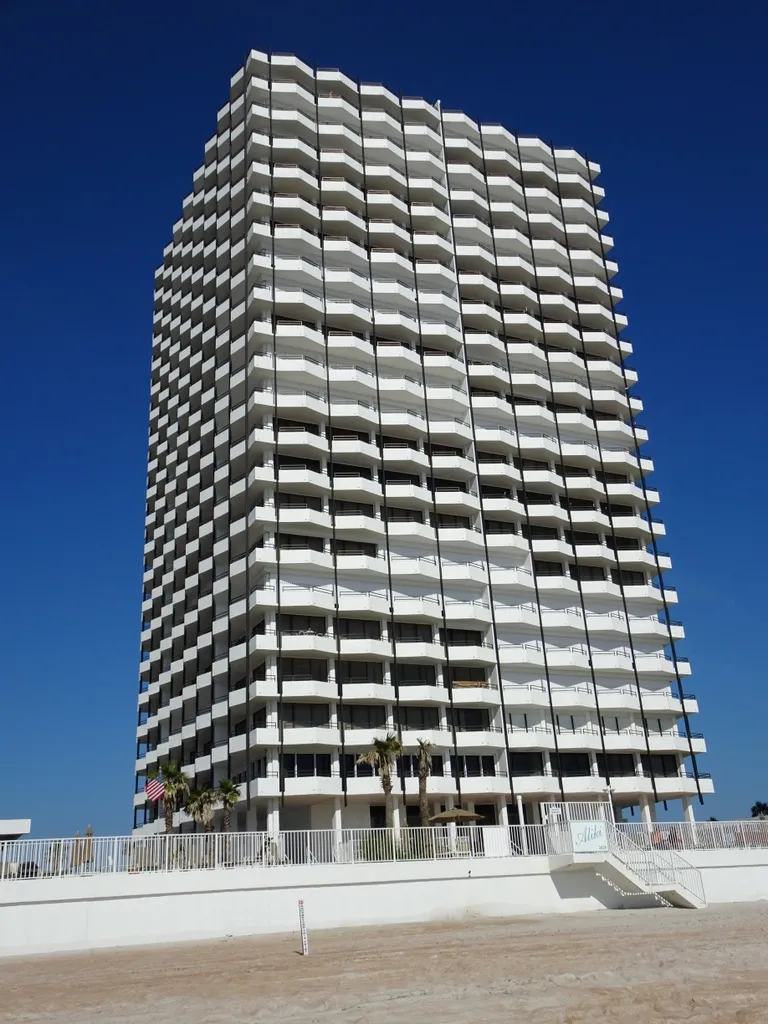 12-alikicondo_library_26