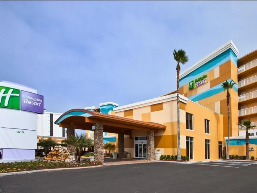 0holidayinnresort_library_52